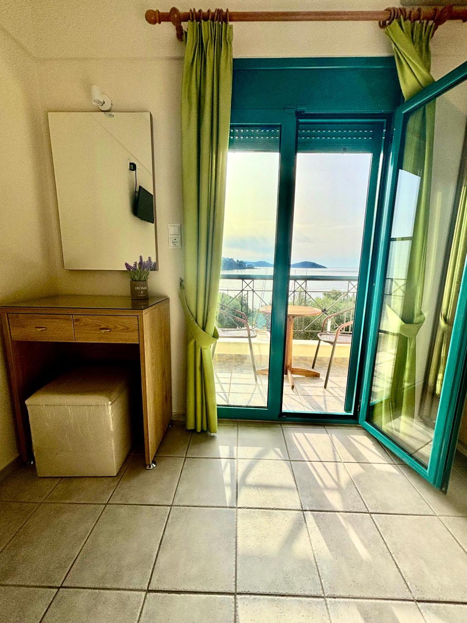 Angeliki Beach Hotel Megali Ammos  Eksteriør billede